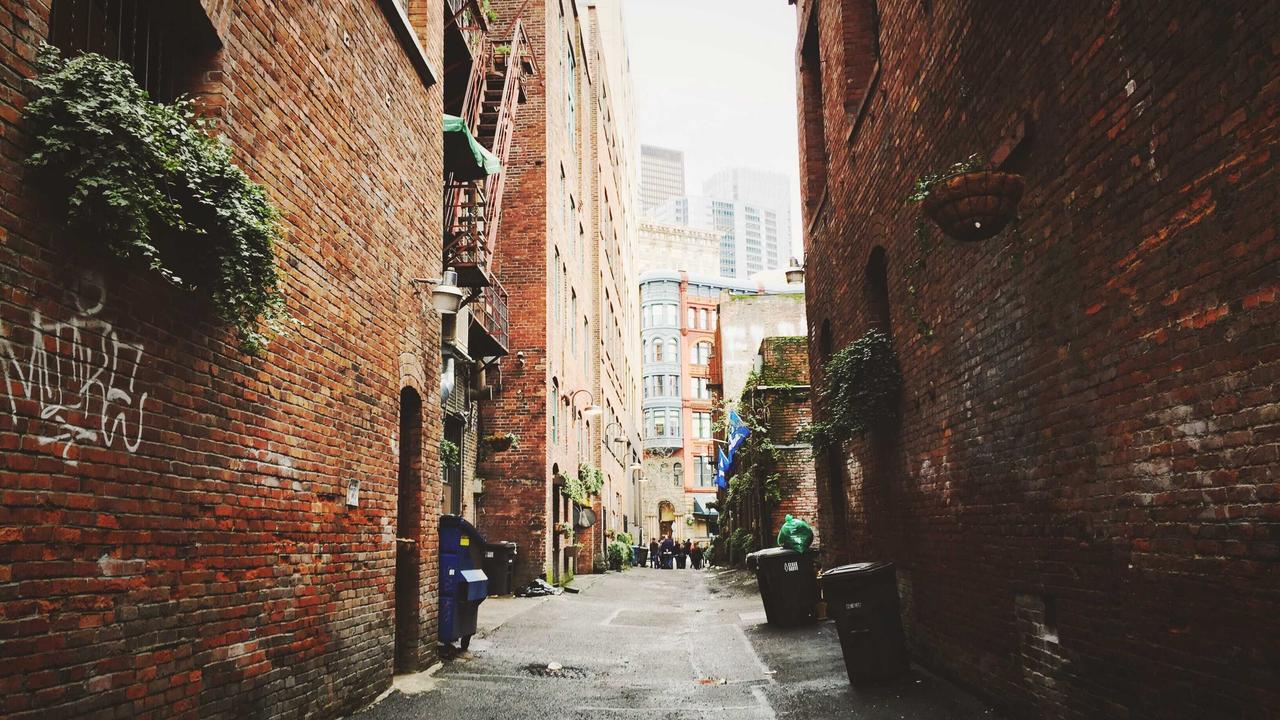 赛事筹备与场馆服务场景